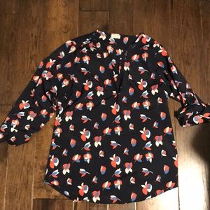 Navy floral blouse with 3/4 button sleeve
